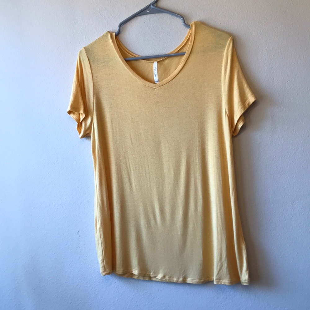 Active USA mustard tee